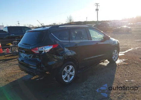 2015 Ford Escape Se z USA, uszkodzony, nr VIN 1FMCU9G91FUC18763